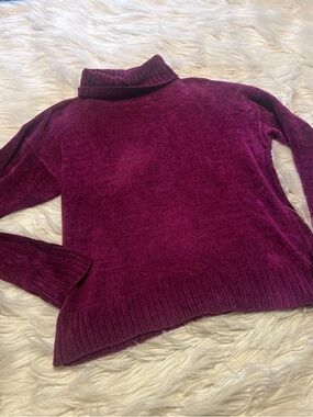 Vintage Meister Plush Turtleneck Sweater - Plum